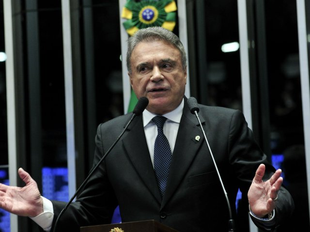 Alvaro Dias